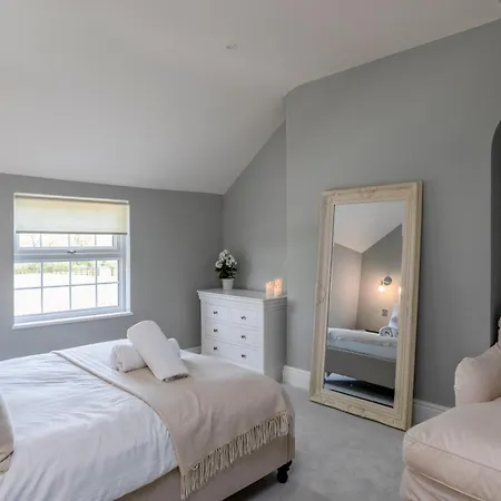 Kist Accommodates Presents Glen View Retreat Ferienhaus